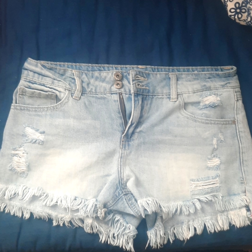 True Craft Jean Shorts